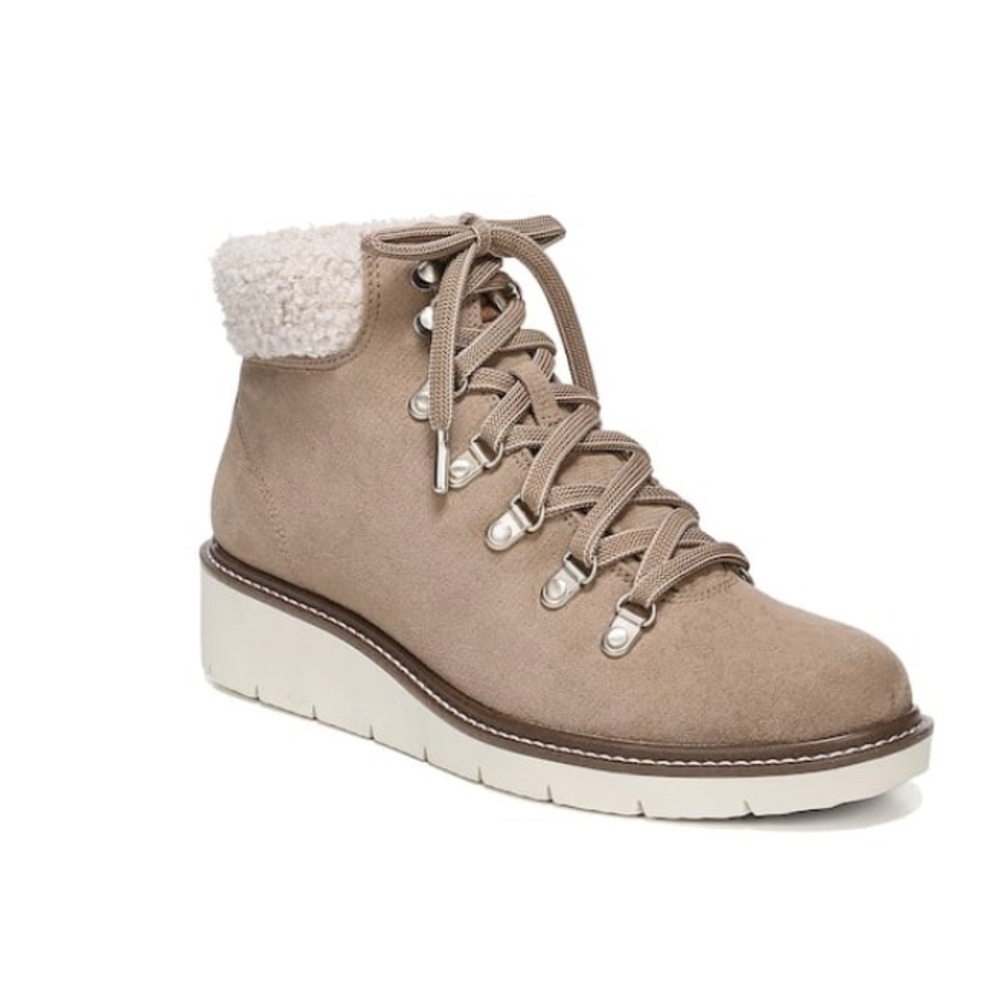 🌿 Winter Tan Ankle Boots